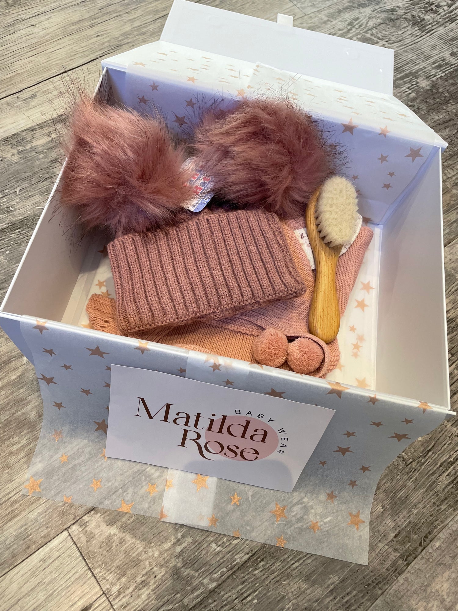 Gift boxes & gifting