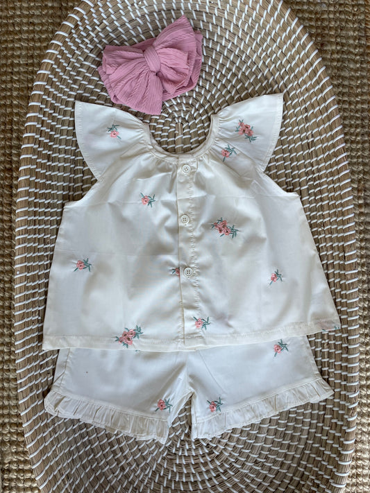 The floral shorts set