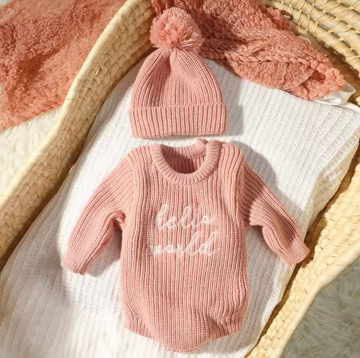 Hello World Knitted set