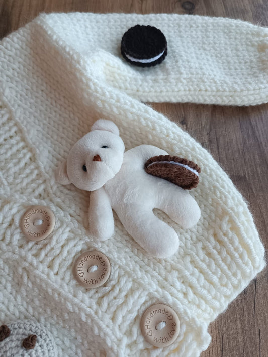 Handmade polar bear and cookies cardigan (PREORDER)