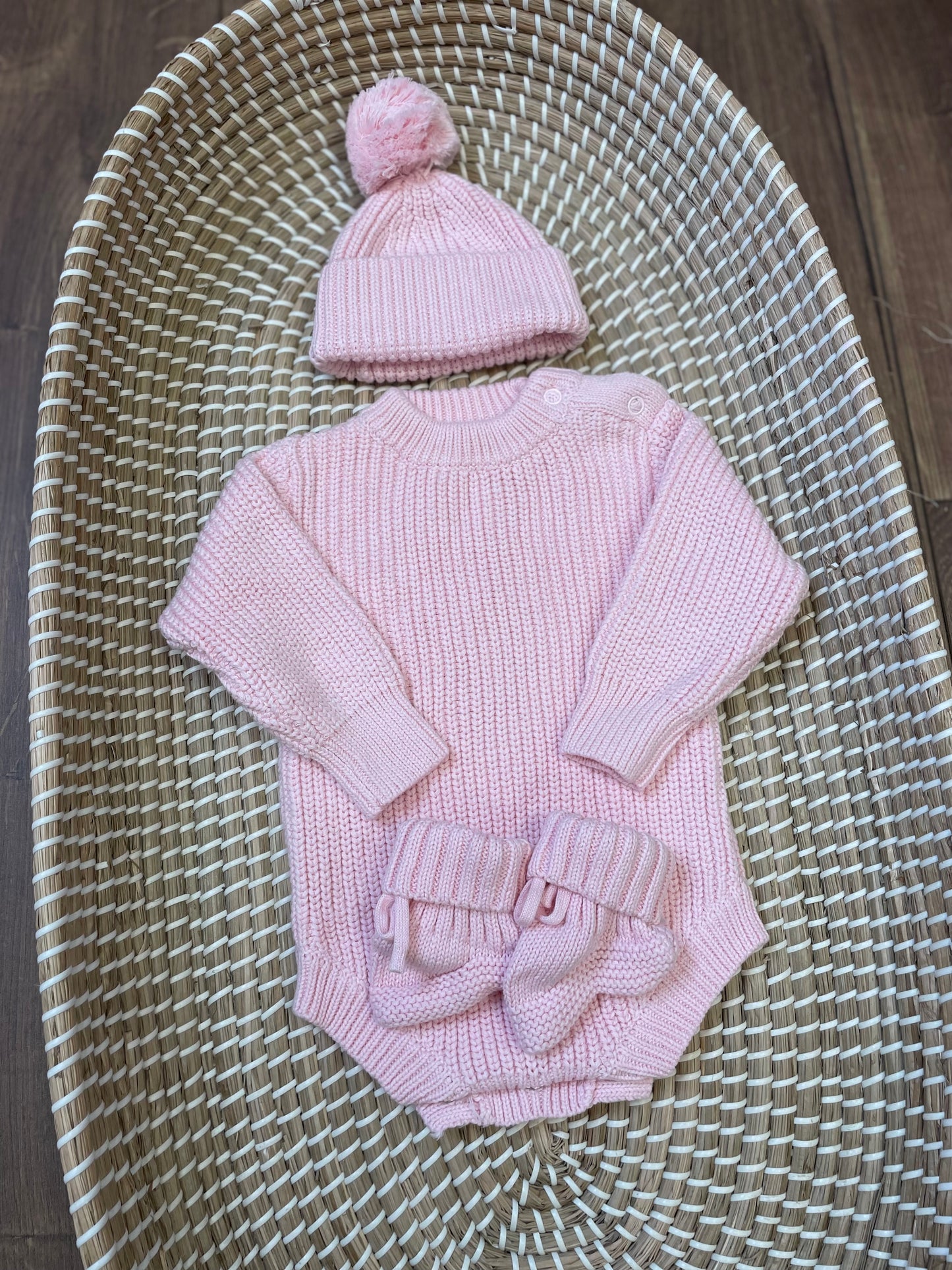 Personalised 3pc new baby knitted set