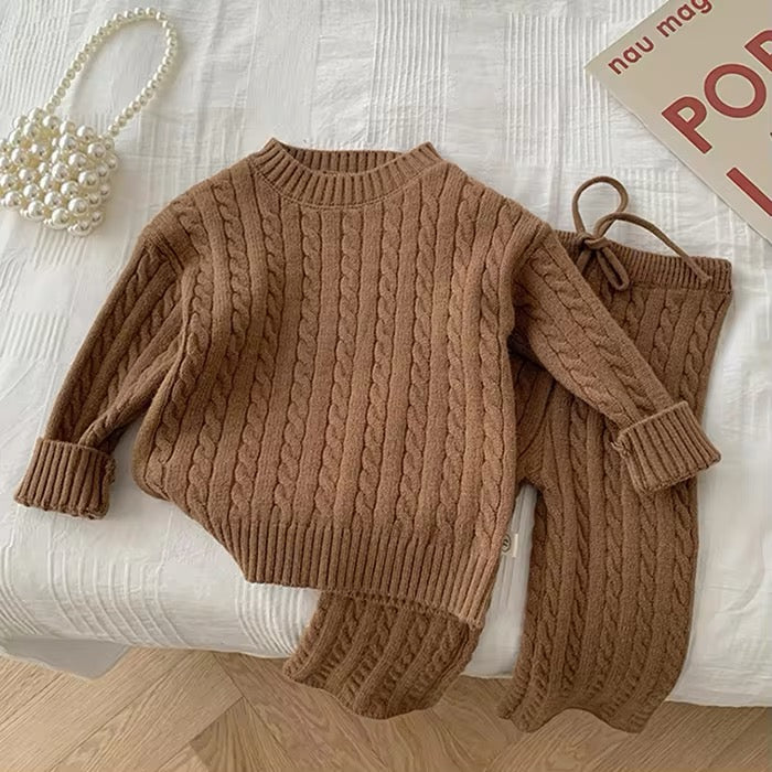 Knitted girls tracksuit