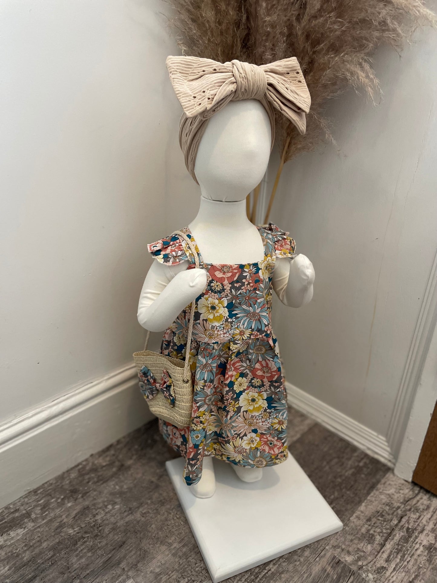 The flower dress and bag set