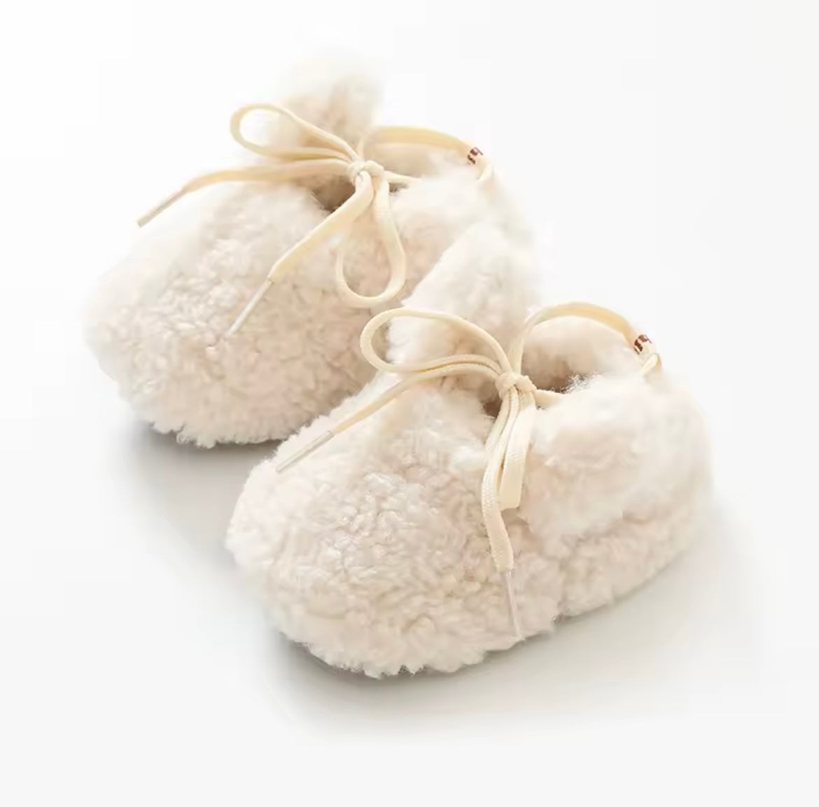 Bunny baby slippers