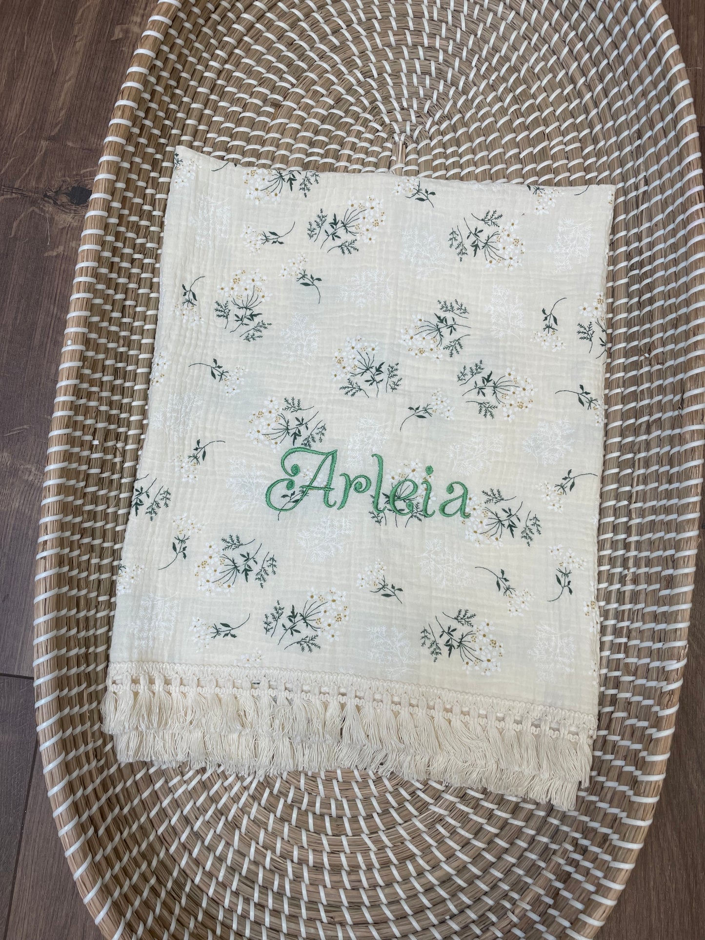 Muslin tassel blankets - medium