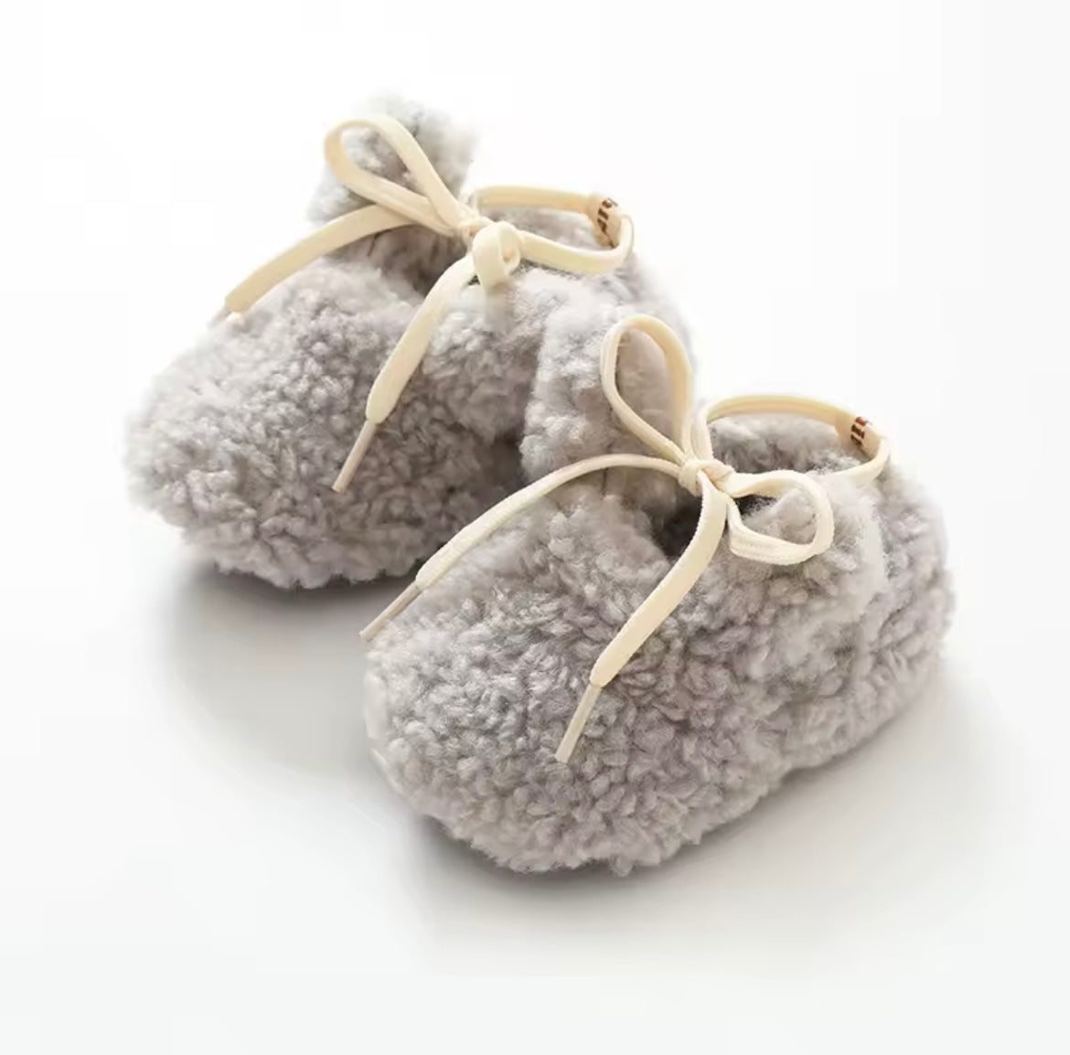 Bunny baby slippers