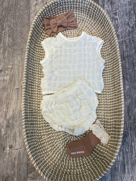 The Sara short sleeved set