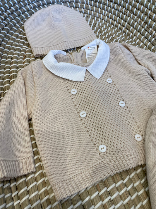 The new born knitted set - biscuit with buttons