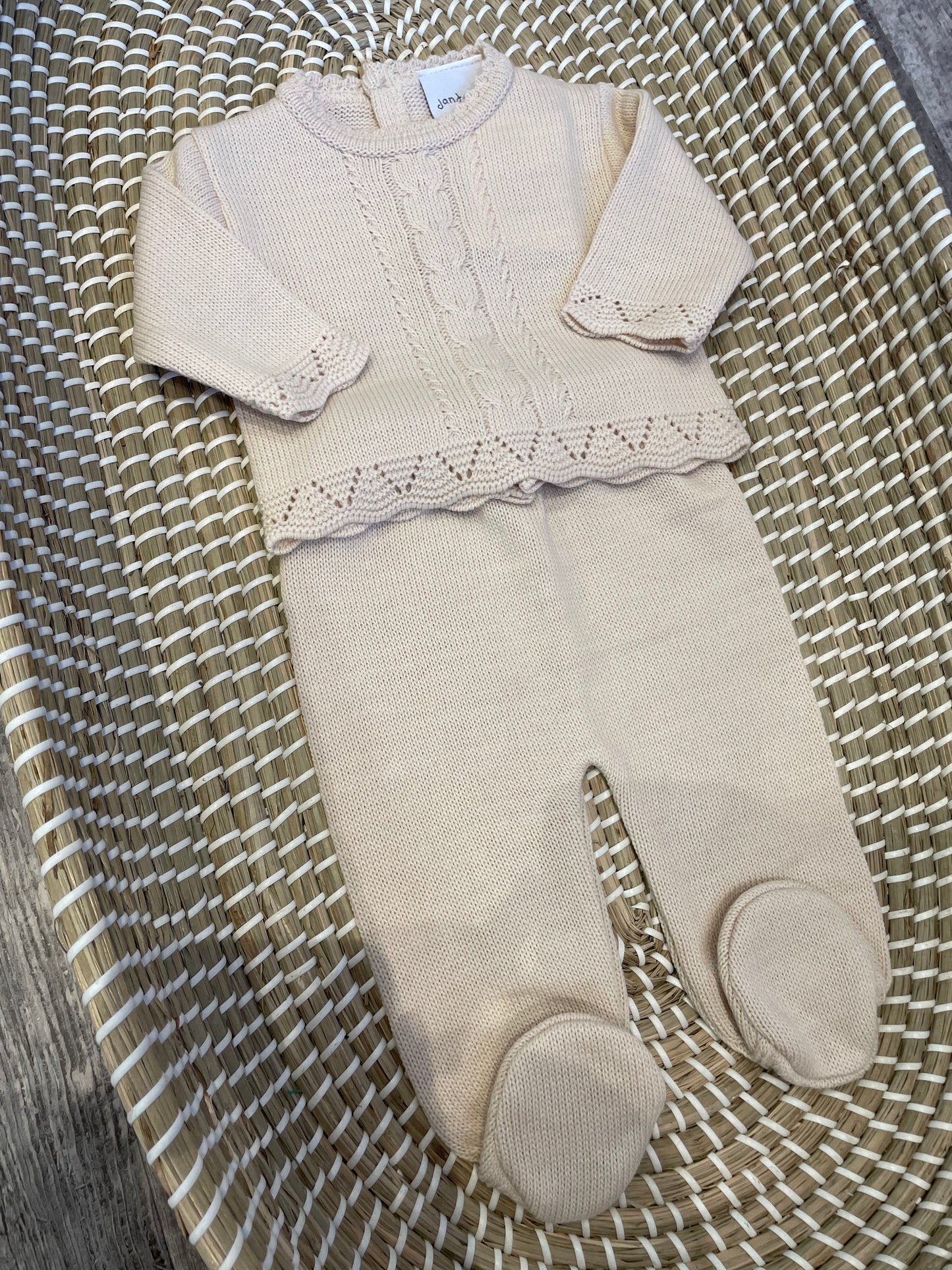 The taupe cable lace 2pc set