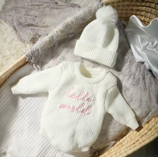 Hello World Knitted set