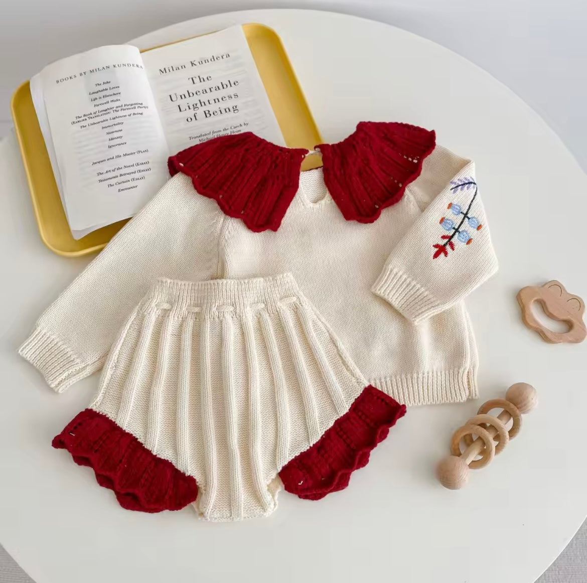 Red floral knitted set