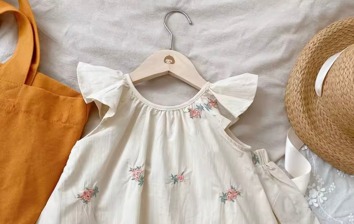 The floral shorts set