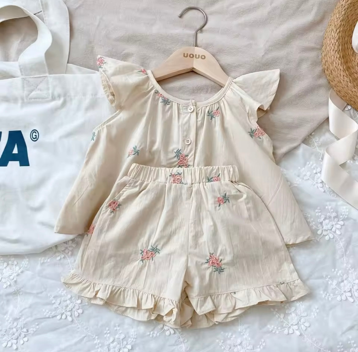 The floral shorts set