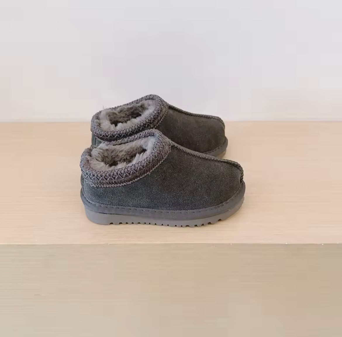 Winter short boots