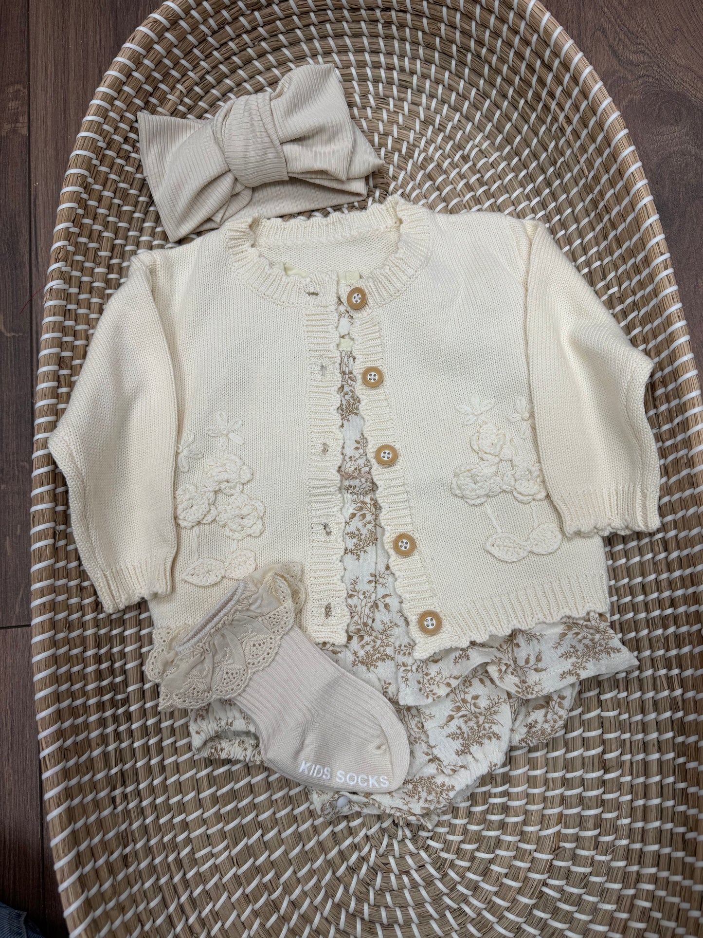 Beige Floral romper - short sleeved