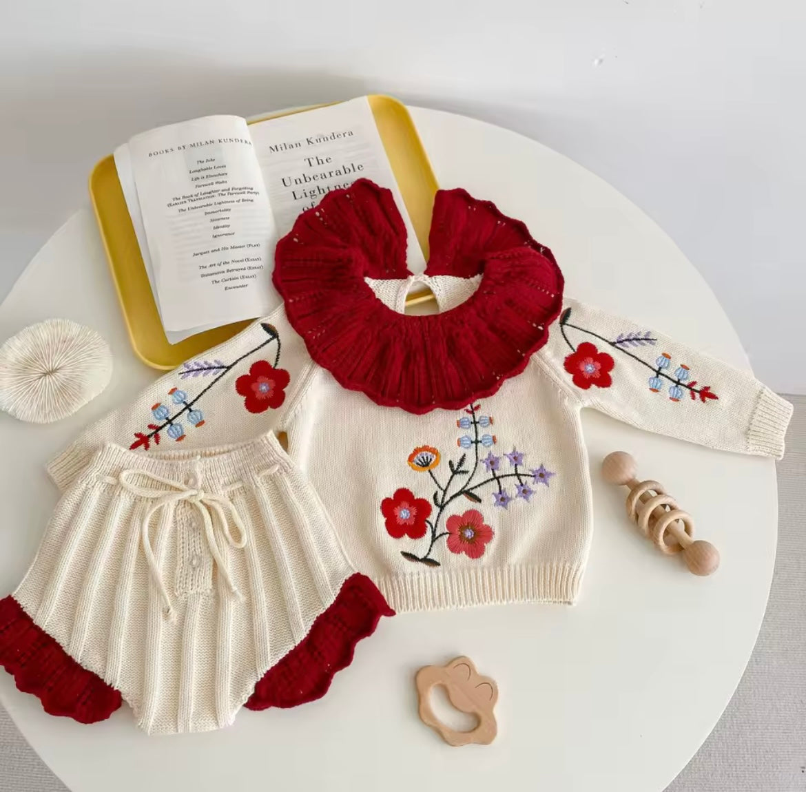 Red floral knitted set