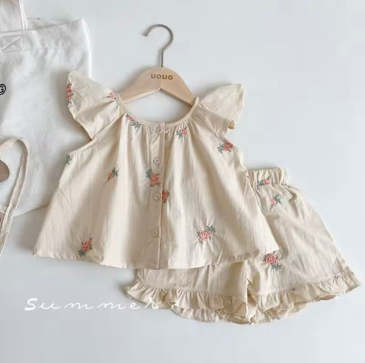 The floral shorts set