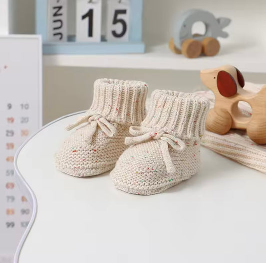 Cream knitted booties
