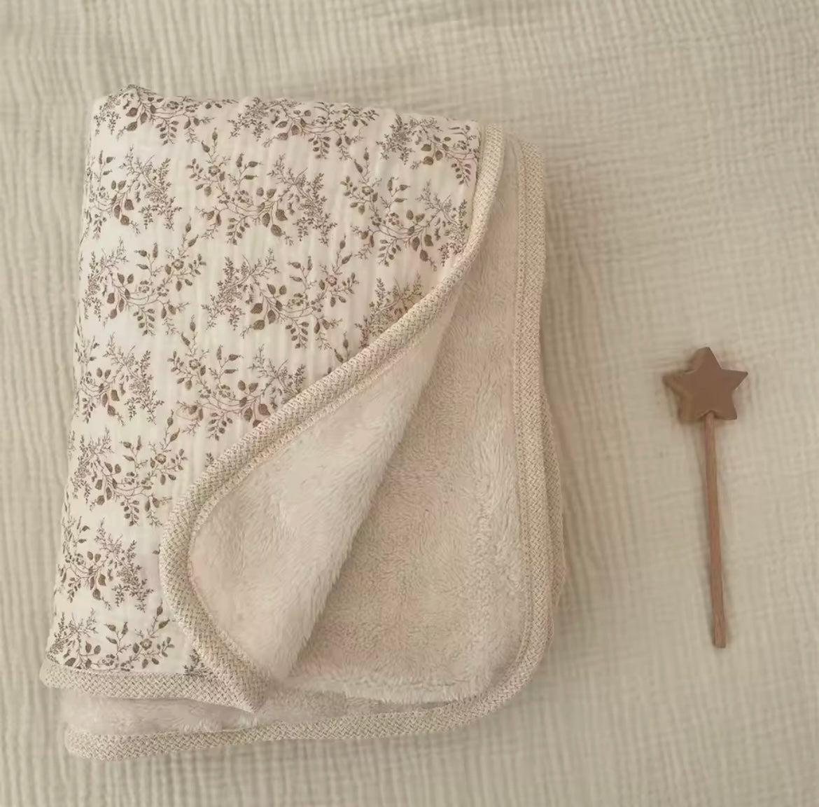 Personalised luxurious fleece muslin blanket