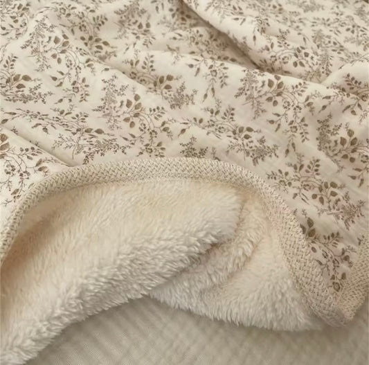 Personalised luxurious fleece muslin blanket