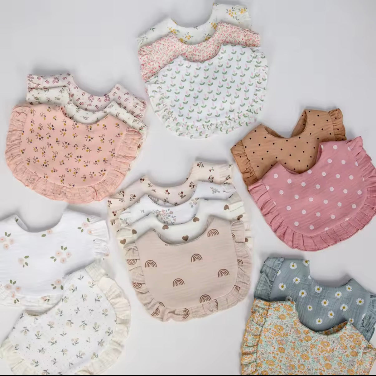 Muslin frill bibs