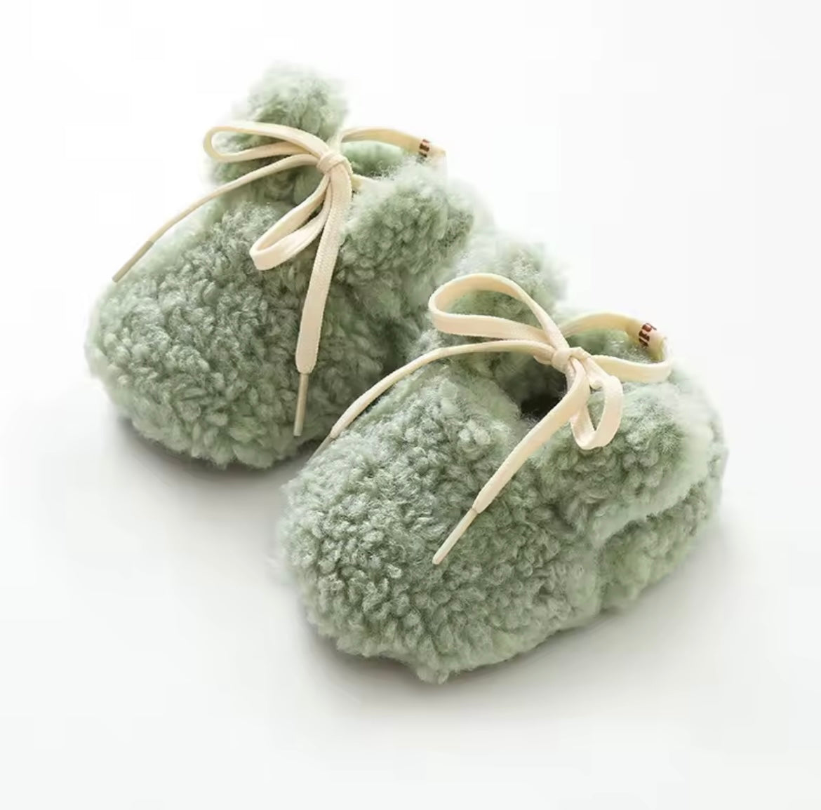 Bunny baby slippers