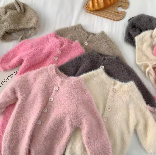 New born fluffy onesie with matching hat