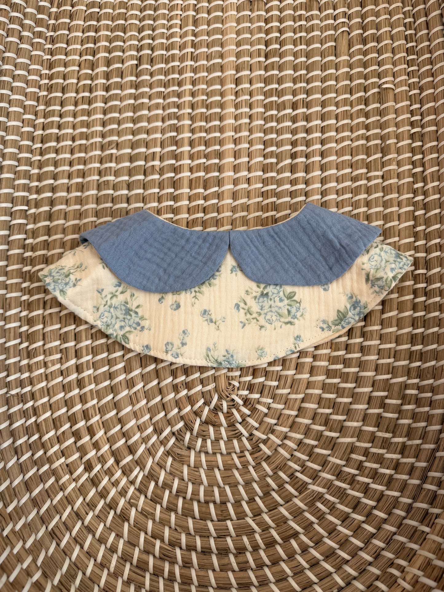 Muslin collar floral bibs