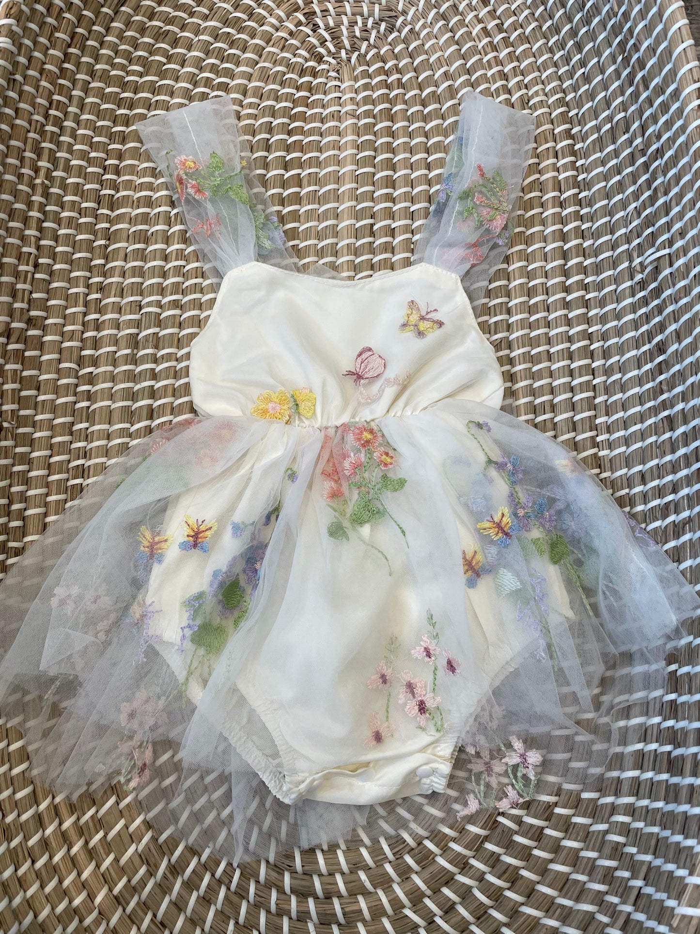 Forget me not romper - white