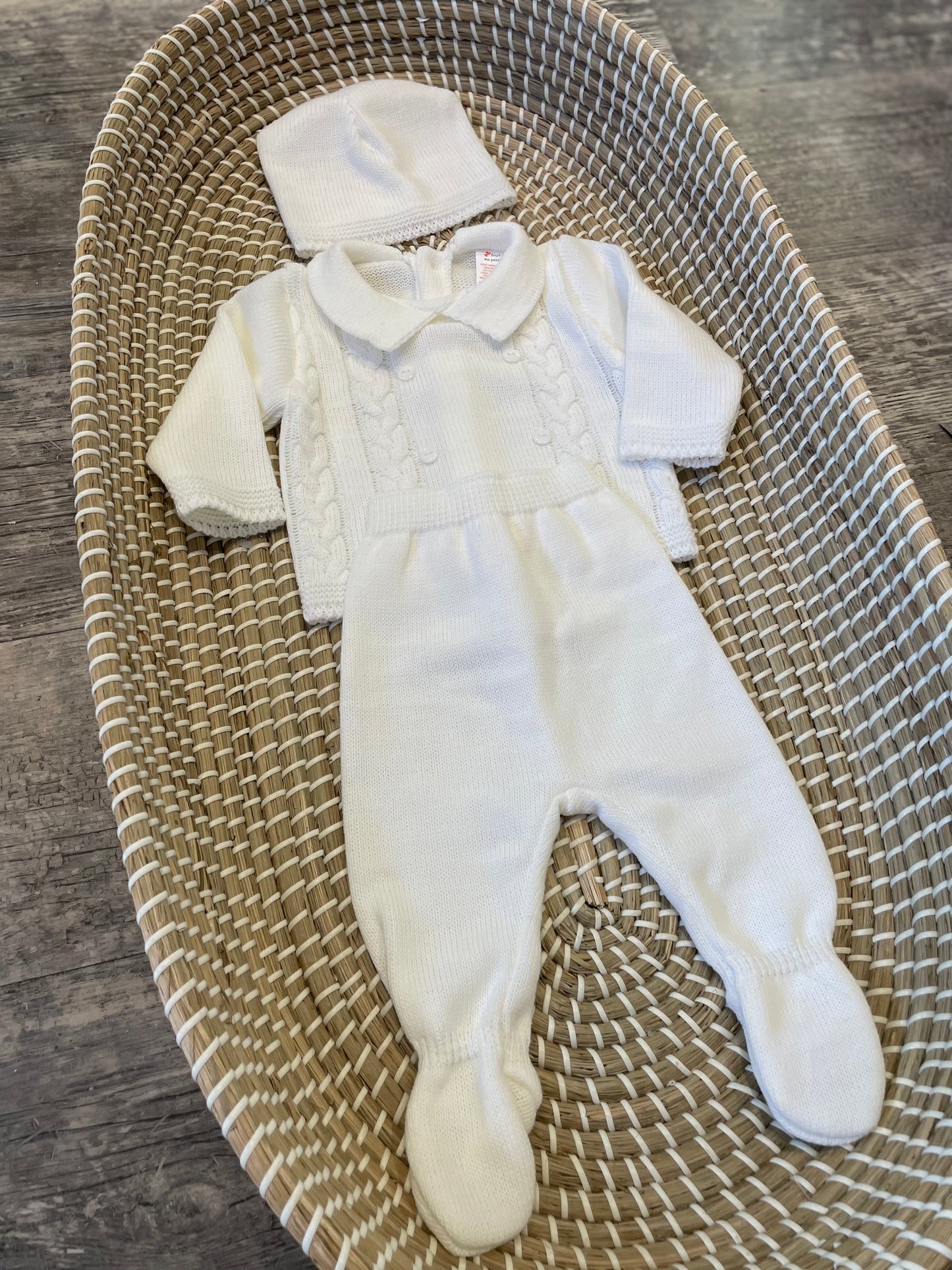 The white knitted set