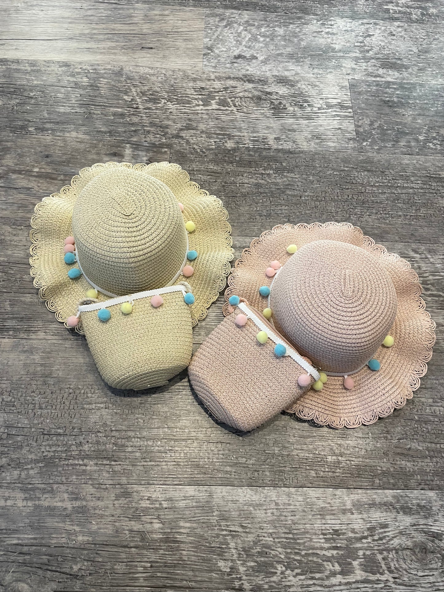 Pom pom straw hat and bag set