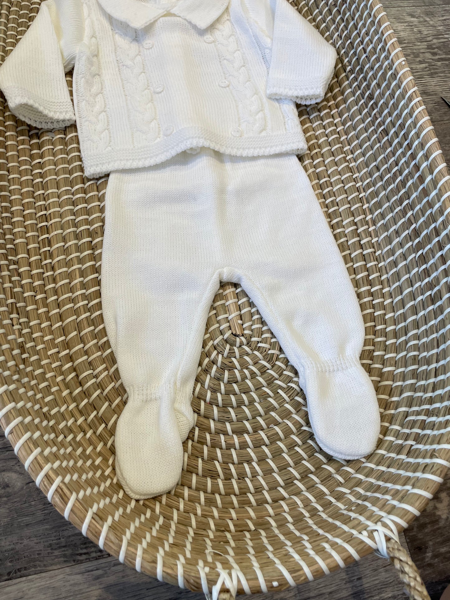 The white knitted set