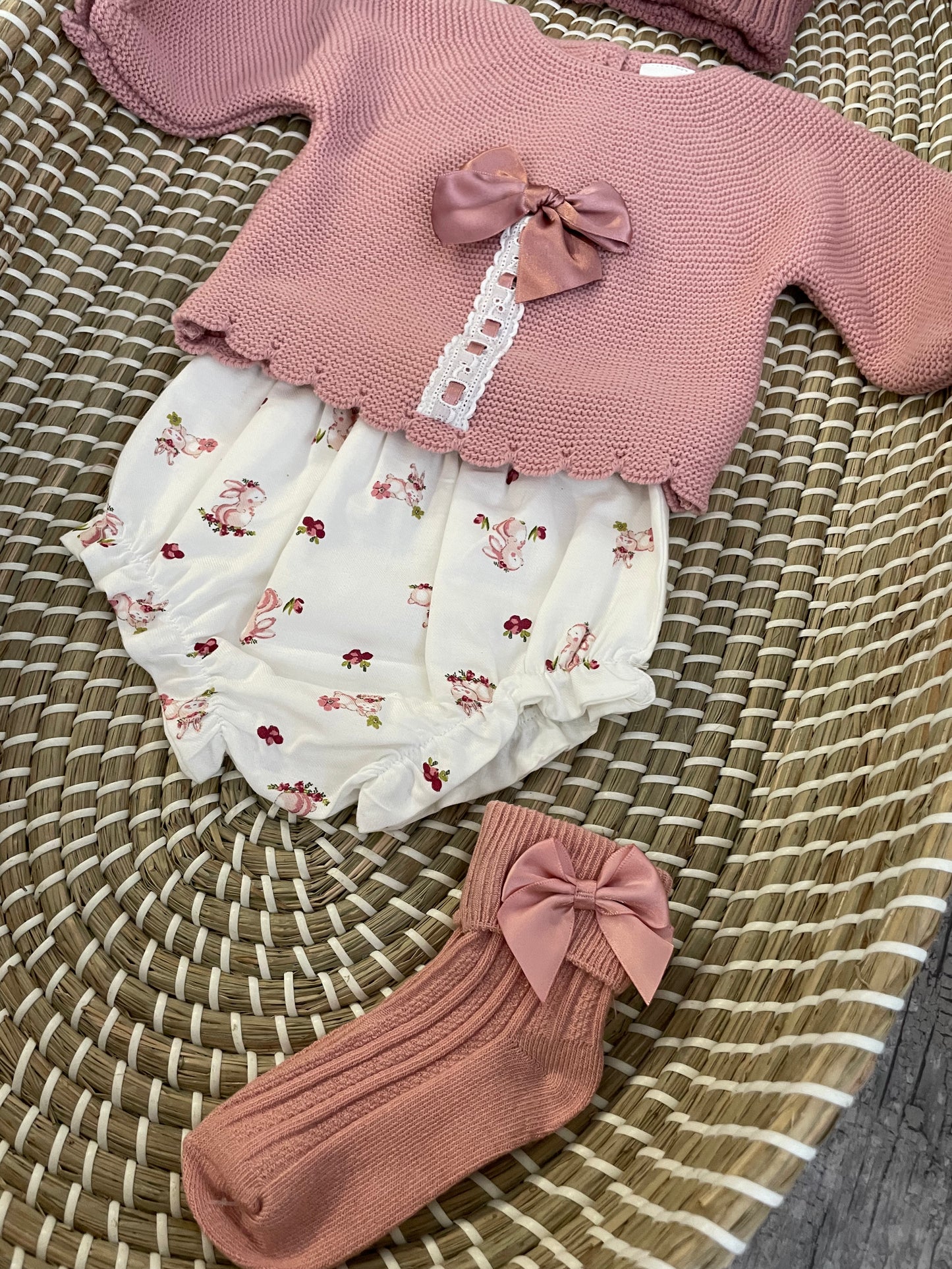 Dusty Rose bow ankle socks
