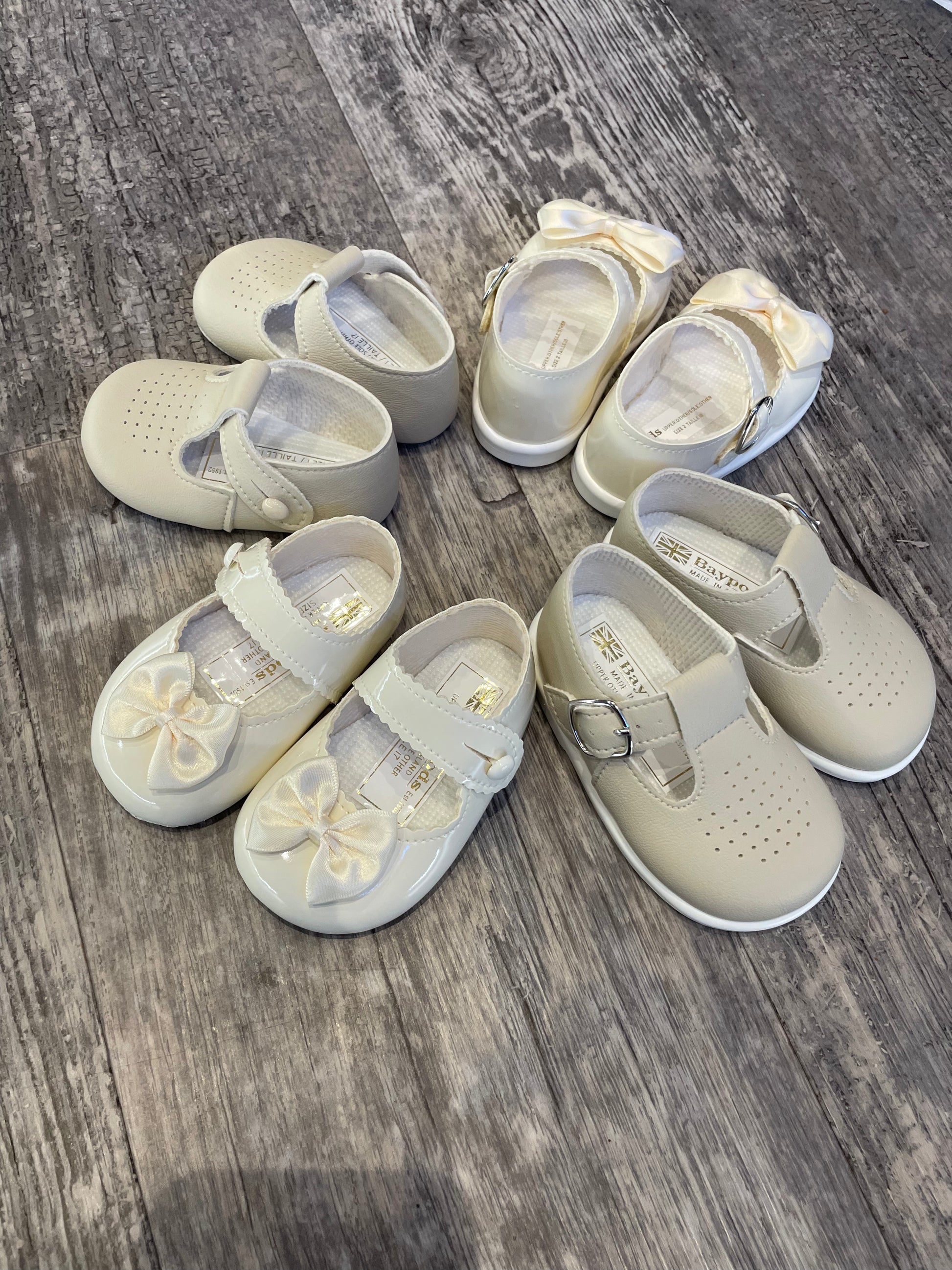 Infant hard bottom 2025 shoes size 3