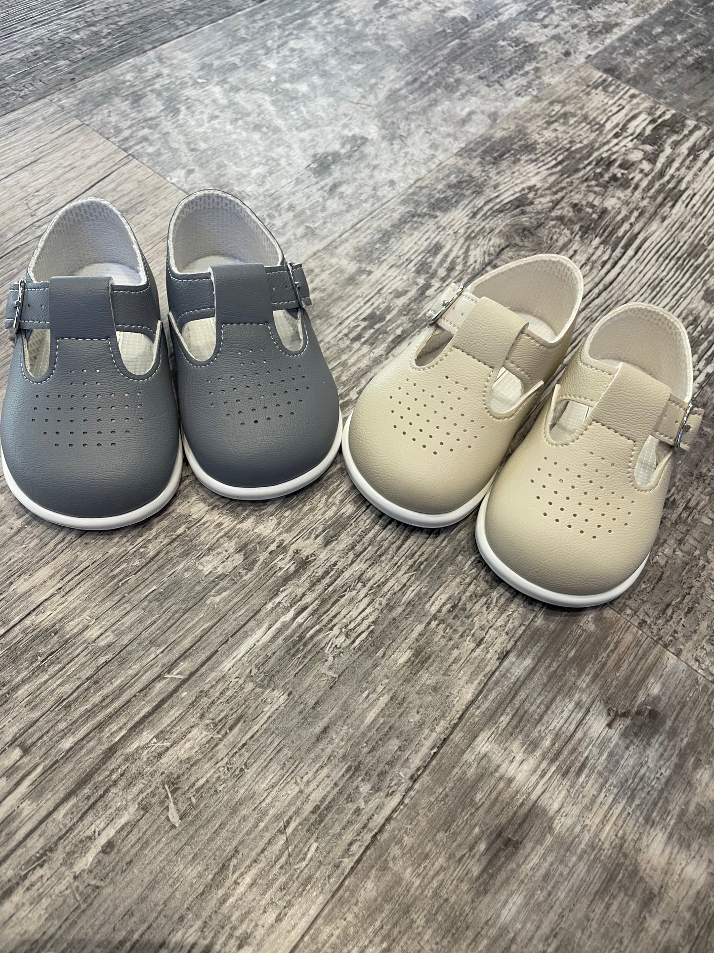 Biscuit hard sole shoes